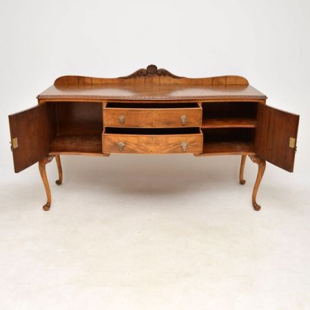 Antikes britisches Nussbaum Sideboard ca 1930