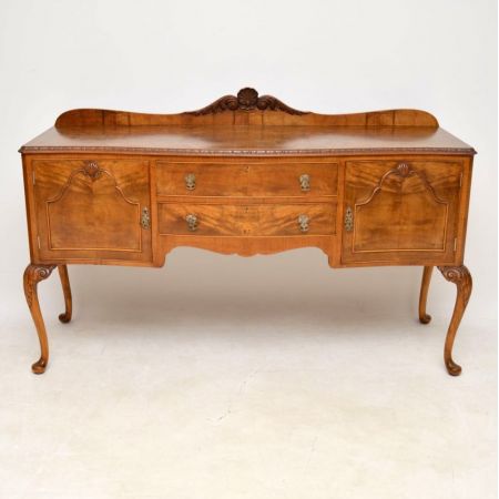 Antikes britisches Nussbaum Sideboard ca 1930