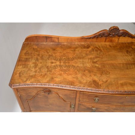 Antikes britisches Nussbaum Sideboard ca 1930