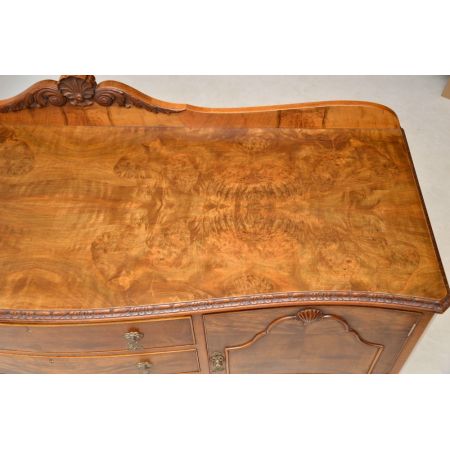 Antikes britisches Nussbaum Sideboard ca 1930