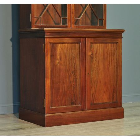 Antiker britischer Mahagoni Bücherschrank ca 1910