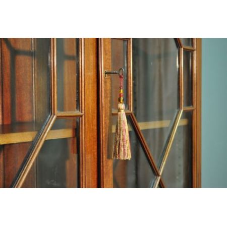 Antiker britischer Mahagoni Bücherschrank ca 1910