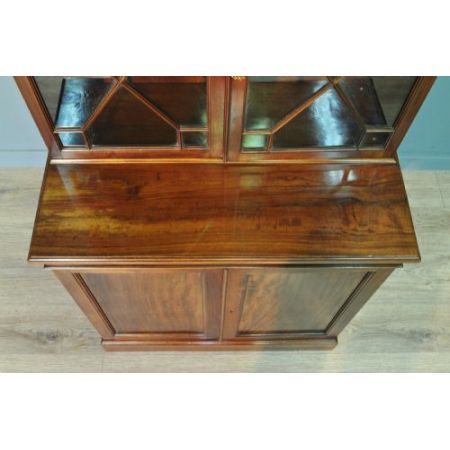 Antiker britischer Mahagoni Bücherschrank ca 1910