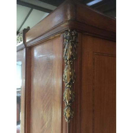 Antiker französischer Kleiderschrank Nussbaum Kingwood ca 1900