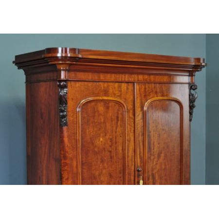 Englischer viktorianischer Kleiderschrank Mahagoni antik ca 1860