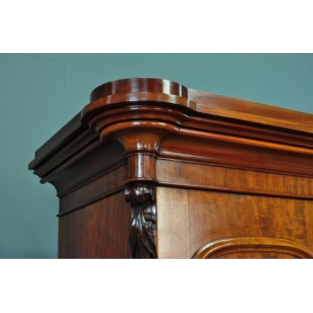 Englischer viktorianischer Kleiderschrank Mahagoni antik ca 1860