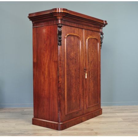 Englischer viktorianischer Kleiderschrank Mahagoni antik ca 1860