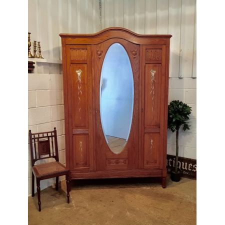 Antiker französischer Kleiderschrank Eiche ca 1920