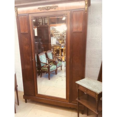 Antiker britischer Art Deco Kleiderschrank Mahagoni Satinholz ca 1912