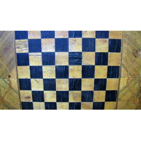 Englischer Antiker Nussbaum ausklappberer Spieltisch ca. 19. Jh.