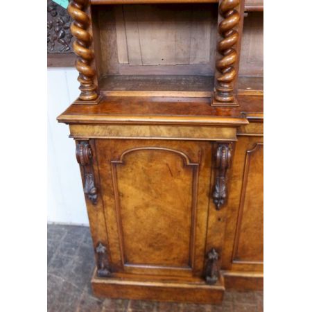 Antiker viktorianischer Nussbaum Bücherschrank englisch ca 1860