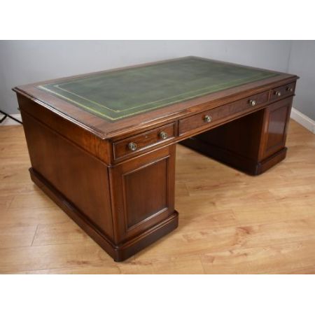 Antiker viktorianischer Mahagoni Schreibtisch englisch ca 1860