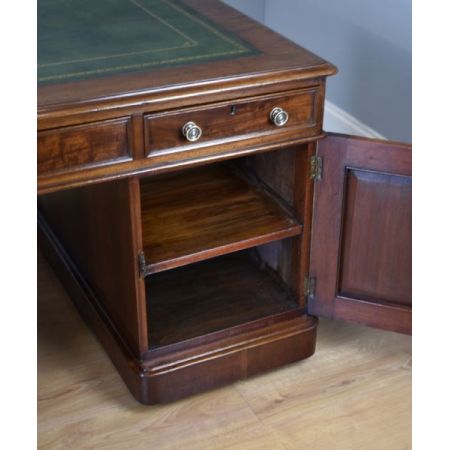 Antiker viktorianischer Mahagoni Schreibtisch englisch ca 1860