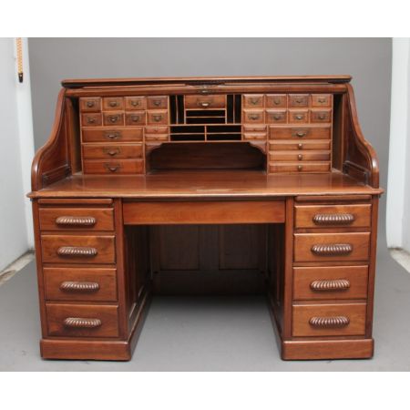 Antiker britischer Nussbaum Schreibtisch Rolltop Desk ca 1910