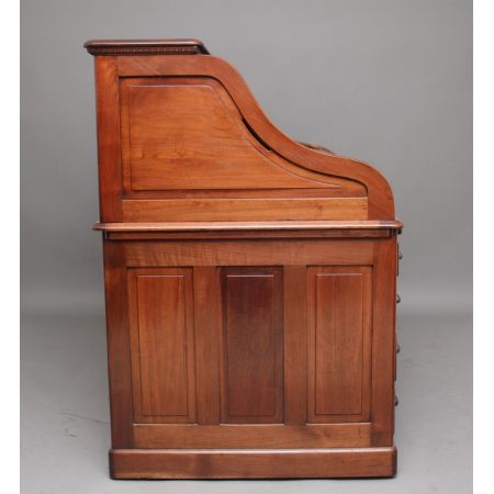 Antiker britischer Nussbaum Schreibtisch Rolltop Desk ca 1910