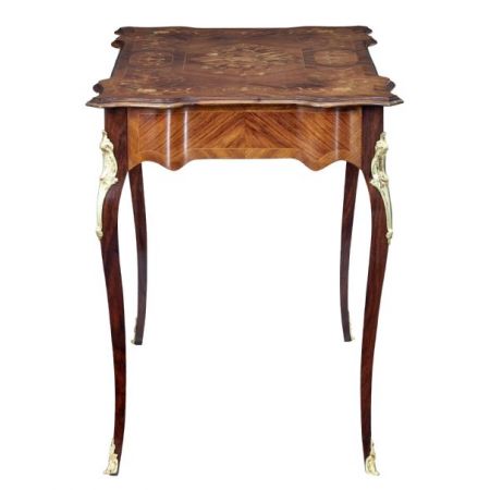 Antiker britischer Nussbaum Schreibtisch ca 1900