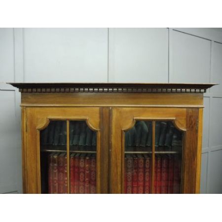 Edwardianischer britischer Mahagoni Bücherschrank antik ca 1910