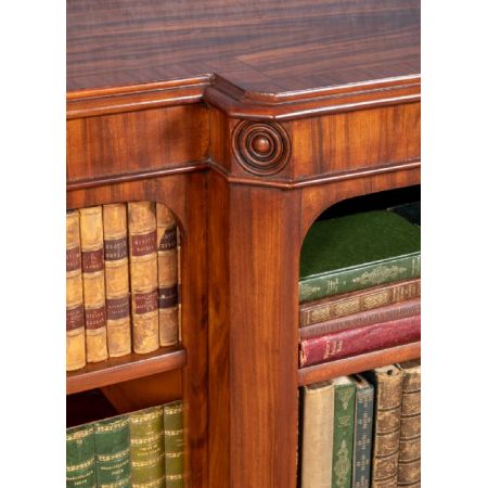 Antiker britischer Breakfront Bücherschrank Massivholz ca 1850