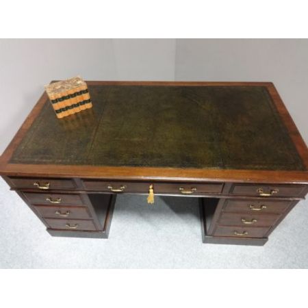 Antiker britischer Mahagoni Schreibtisch ca 1920