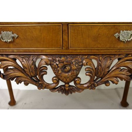 Antiker britischer Nussbaum Cocktailschrank ca 1920