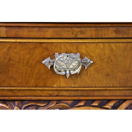 Antiker britischer Nussbaum Cocktailschrank ca 1920