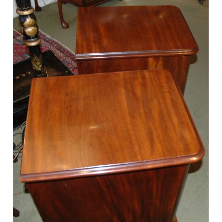 Viktorianische Mahagoni Nachtschränke Kommoden antik ca 1890