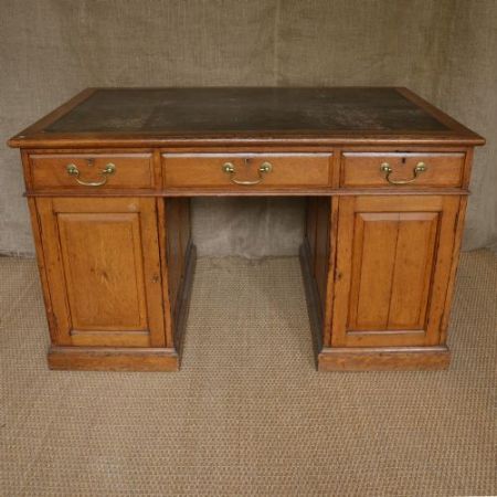 Englischer Antiker Eiche Partnerschreibtisch ca. 19. Jh.
