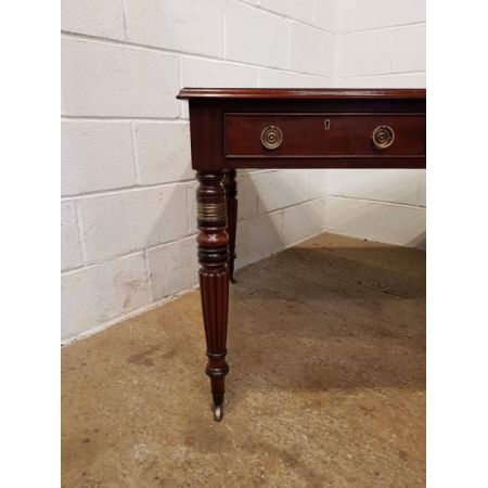 Antiker britischer Mahagoni Schreibtisch Partners Desk ca 1830