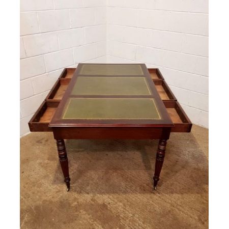 Antiker britischer Mahagoni Schreibtisch Partners Desk ca 1830