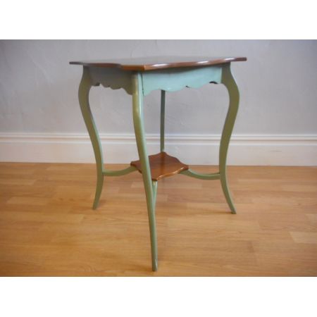 Antiker edwardianischer Beistelltisch Nussbaum britisch ca 1900