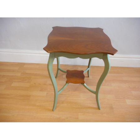 Antiker edwardianischer Beistelltisch Nussbaum britisch ca 1900