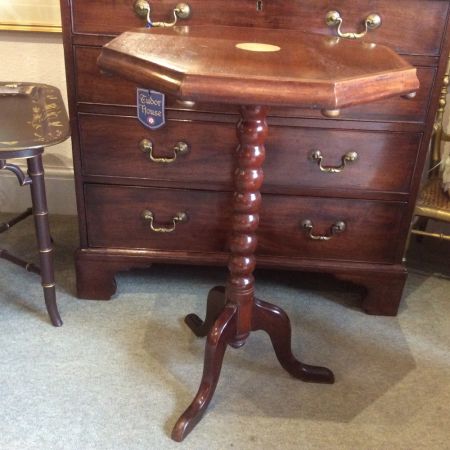 Antiker britischer Mahagoni Beistelltisch ca 1880