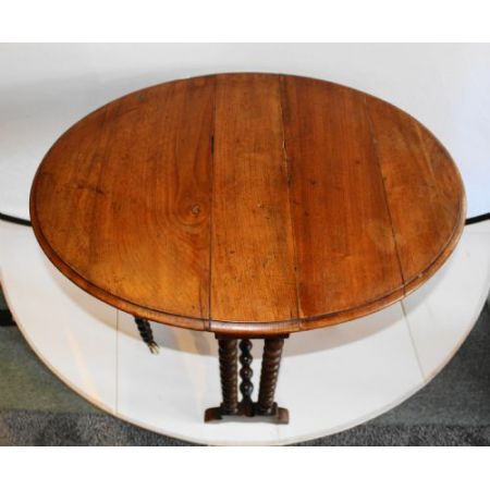 Viktorianischer antiker Nussbaum Tisch Sutherland englisch ca 1880