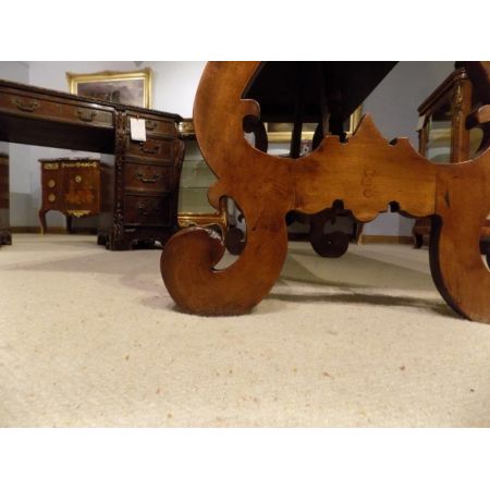 Antiker britischer Nussbaum Esstisch ca 1900