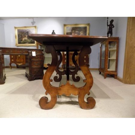 Antiker britischer Nussbaum Esstisch ca 1900