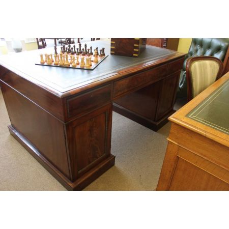 Antiker britischer Mahagoni Schreibtisch Regency ca 1825