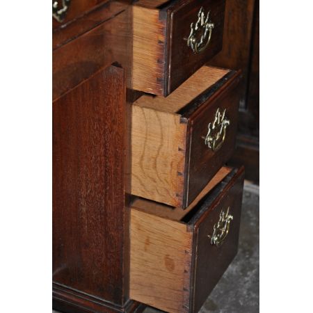 Antiker britischer Mahagoni Schreibtisch ca 1750