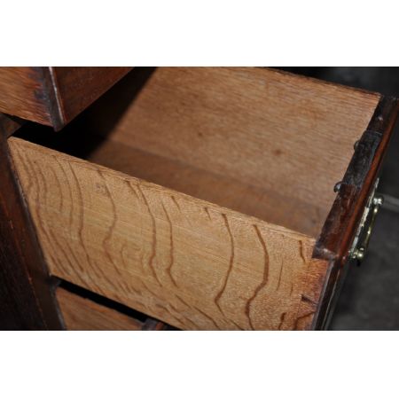 Antiker britischer Mahagoni Schreibtisch ca 1750