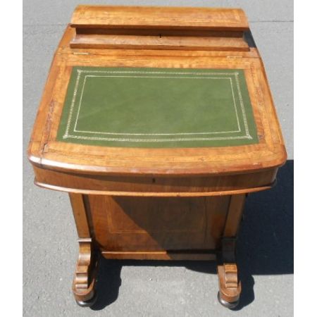 Englischer viktorianischer Nussbaum Schreibtisch Davenport antik ca 1880