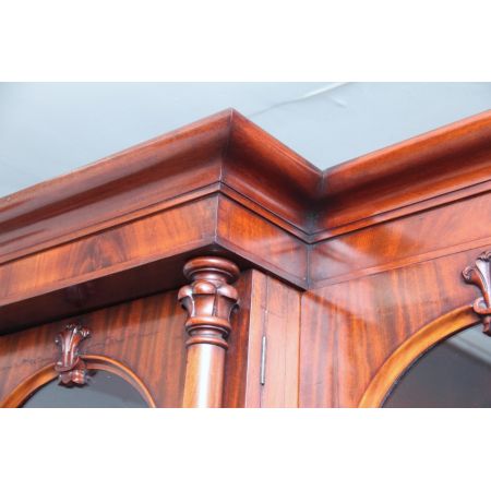 Englischer Massivholz Mahagoni Bücherschrank antik ca 1830