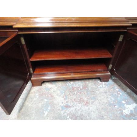 Antiker britischer Mahagoni Bücherschrank ca 1920