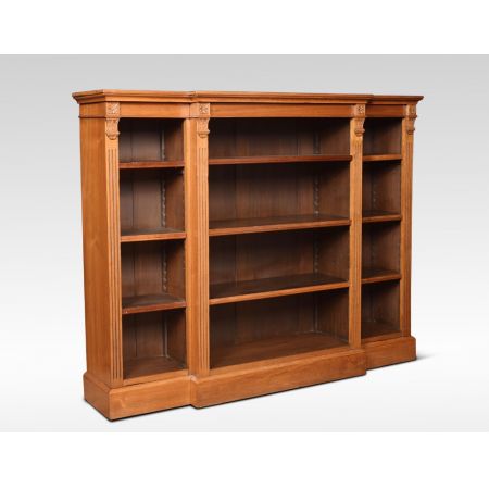 Englisches antikes Nussbaum Bücherregal ca 1890