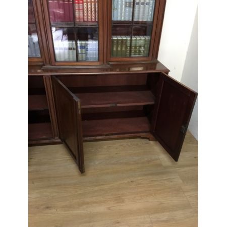 Edwardianischer antiker Mahagoni Breakfront Bücherschrank ca 1900