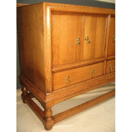 Antikes britisches Eichen Sideboard ca 1920