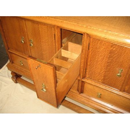 Antikes britisches Eichen Sideboard ca 1920