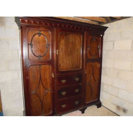 Antiker britischer Kleiderschrank Massivholz ca 1890