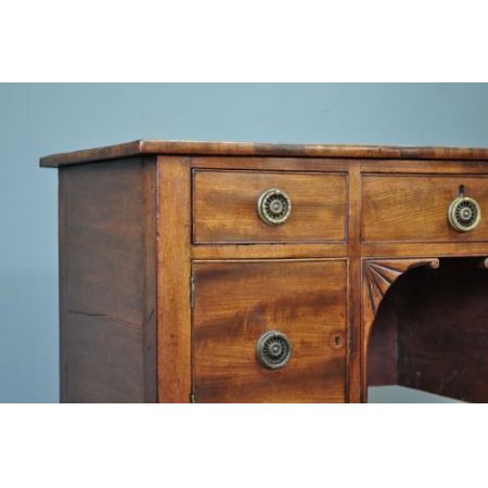 Antiker viktorianischer Mahagonischreibtisch ende 19 Jahrhundert