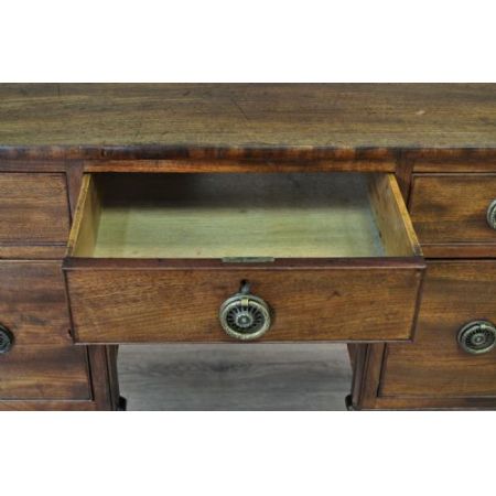 Antiker viktorianischer Mahagonischreibtisch ende 19 Jahrhundert