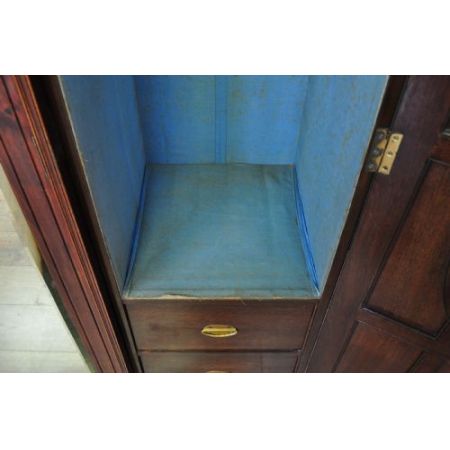 Viktorianischer Nussbaum Kleiderschrank antik ca 1870