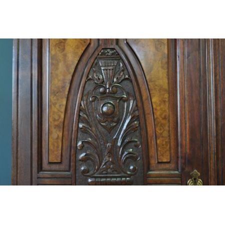 Viktorianischer Nussbaum Kleiderschrank antik ca 1870